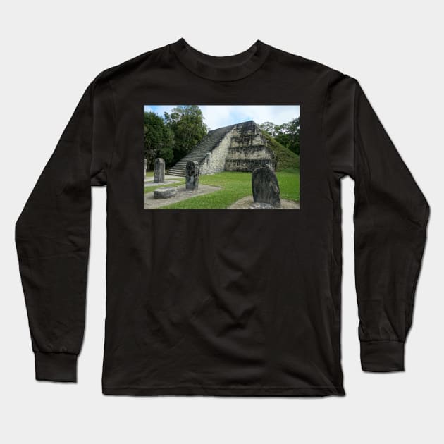 Guatemala - site archéologique de Tikal Long Sleeve T-Shirt by franck380